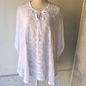 Johnny Was White short sleeve poncho